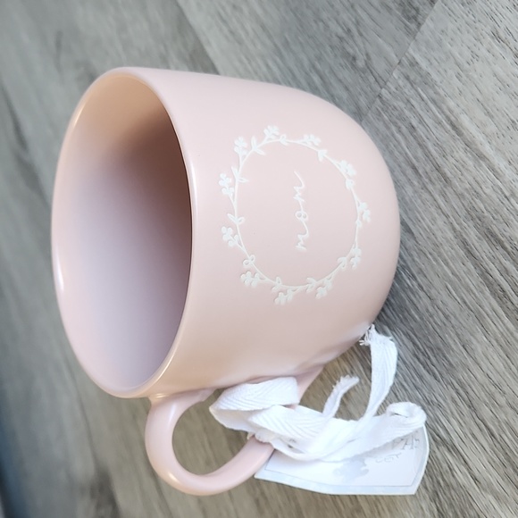 Other - MOM coffee cup light pink 16OZ